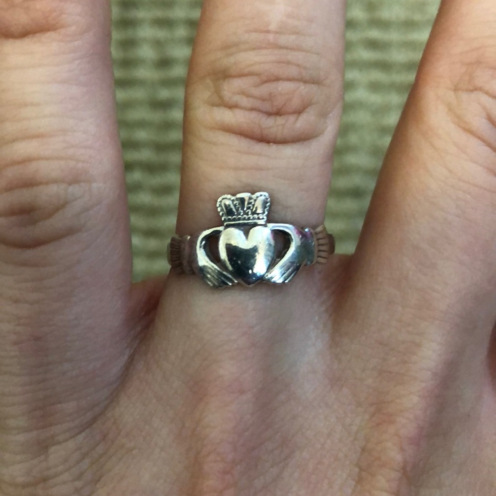 Silver Irish heart ring ❤️💕🌼